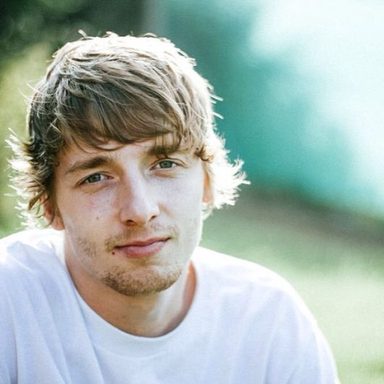 While She Sleeps photo 29