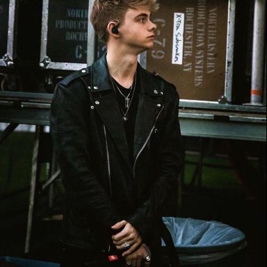 Why Don't We photo 25