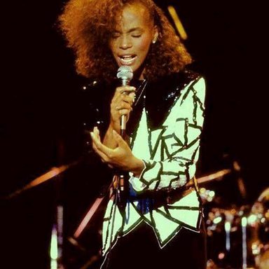 Whitney Houston photo 200