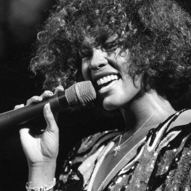 Whitney Houston photo 158