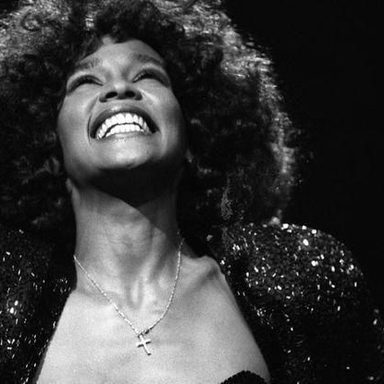 Whitney Houston photo 171