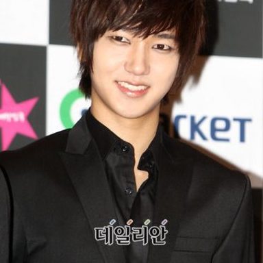 Ye Sung photo 30
