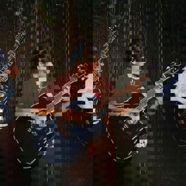 Yahritza Y Su Esencia