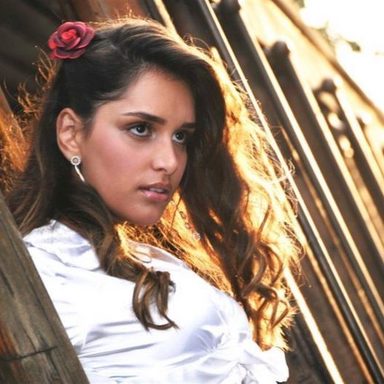 Yasmin Lucas photo 32