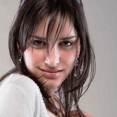 Yasmin Lucas photo 39