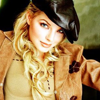 Yvonne Catterfeld photo 12