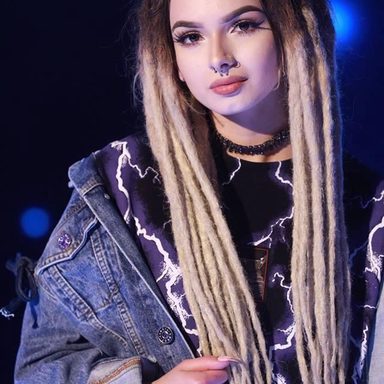Zhavia