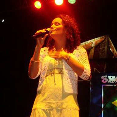 Ziza Fernandes photo 9