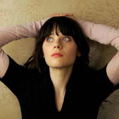 Zooey Deschanel photo 10